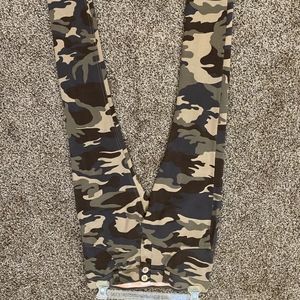 Freddy Pants Camo Size Small